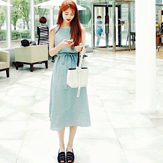 Đầm váy mint cột eo