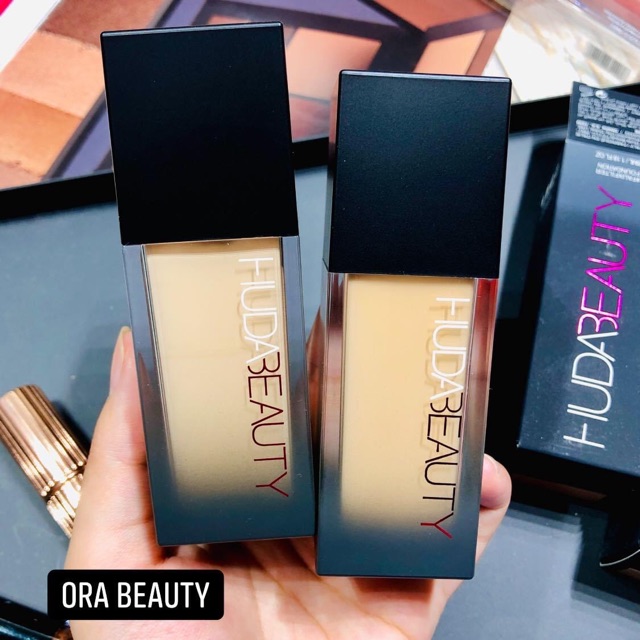 Kem nền HUDA BEAUTY FauxFilter Full Coverage Matte Foundation