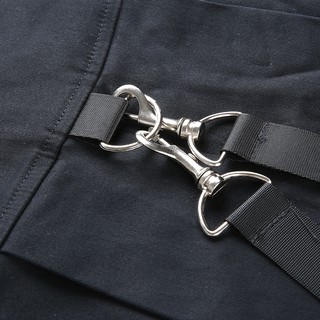 Chân váy xếp lý phong cách gothic