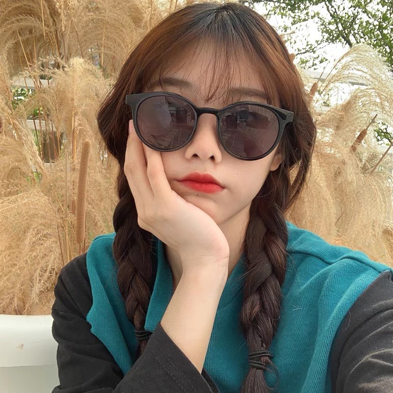 KÍNH MÁT ĐI BIỂN STYLE ULZZANG