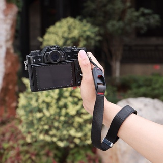 Dây máy ảnh đeo cổ tay hand strap quick release A90
