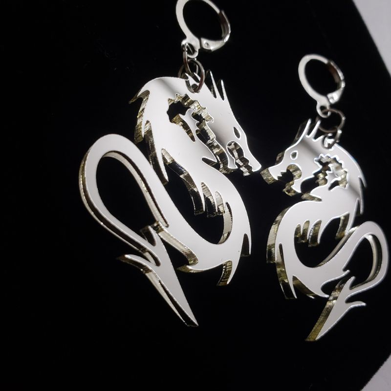 Khuyên tai hình rồng bằng acrylic sáng bóng thời trang cá tính