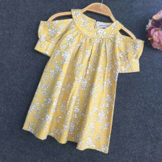 Váy rớt vai hoa nhiều màu