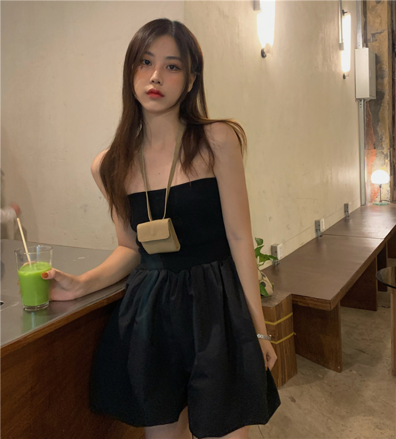 Jumpsuit cúp ngực quần short eo thun ống rộng màu trơn thời trang cho nữ