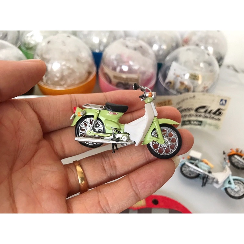 Mô hình xe Honda Super Cub Tỉ lệ 1/32 Aoshima Nhật