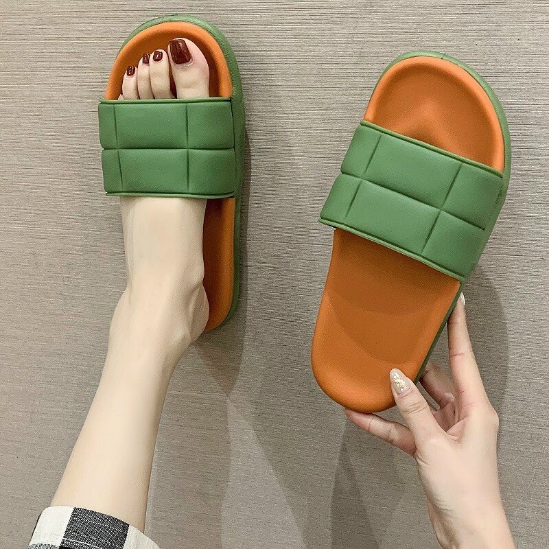 Dép kẻ ô D222