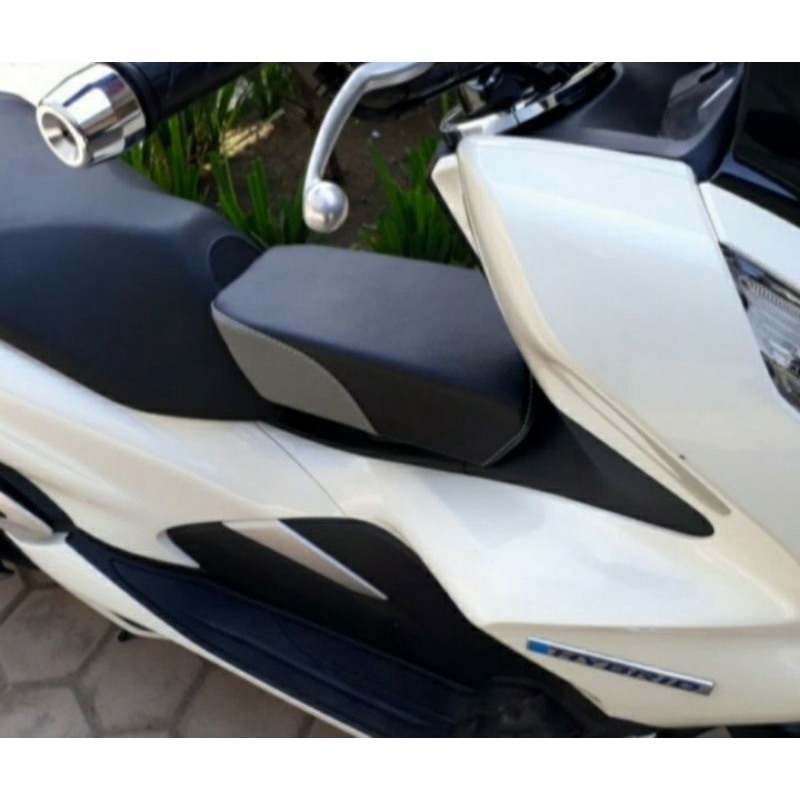 Ghế ngồi mềm mại chuyên dụng cho trẻ em dùng cho xe máy PCX 160 150