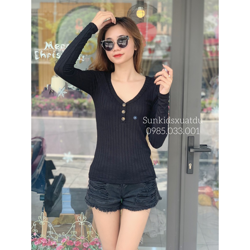 Áo len gân nữ Holis. ter cổ chữ V