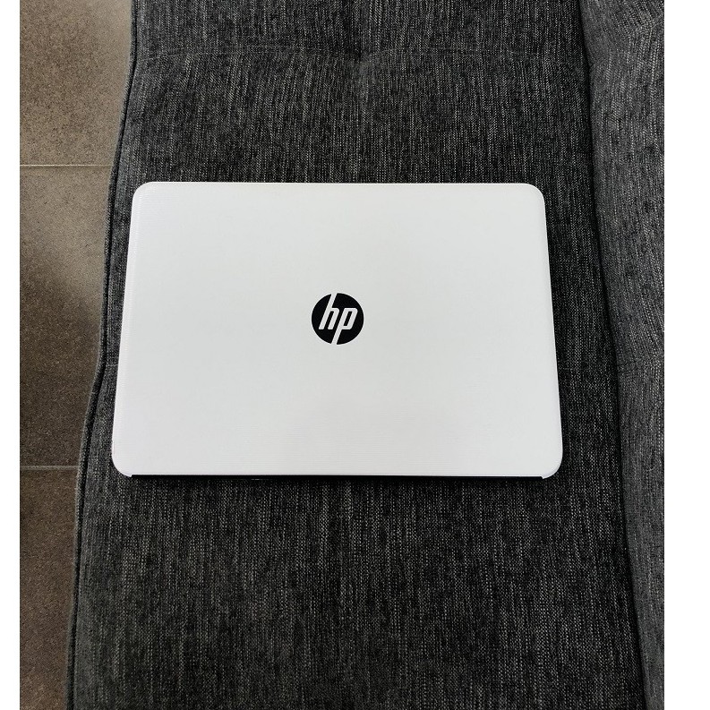 Laptop HP 14- AM12TTU Core i5 7200U/ Ram 8Gb/ SSD 256Gb .