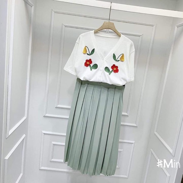 Sét áo kèm chân váy dập ly