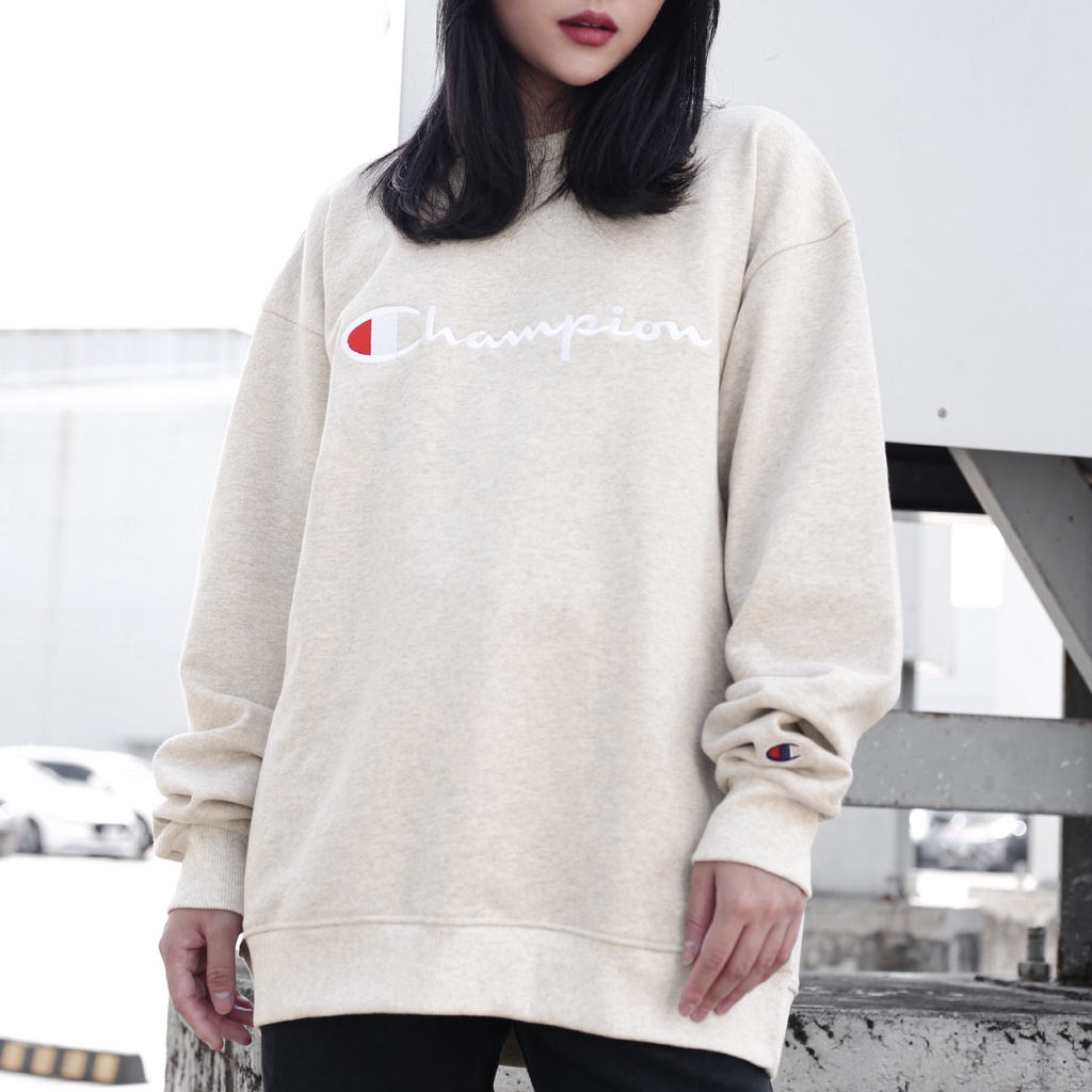 Áo Tay Dài Sweater Champion In Chữ Sắc Nét Chất Liệu NỈ Da Cá Cotton Màu Xám Nhạt From Rộng Thoải Mái Unisex Nam-Nữ