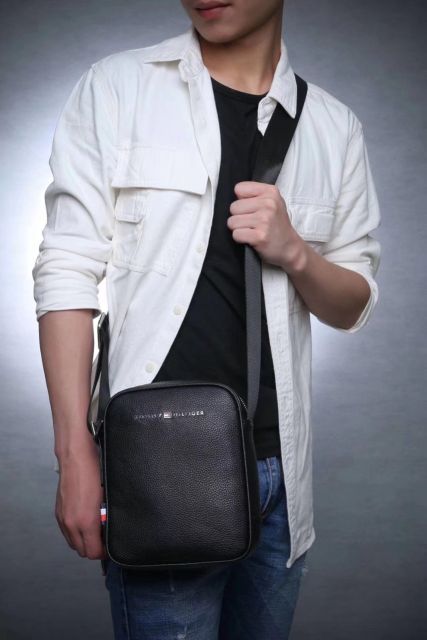 ❤❤⚫️ TÚI TOMMY HILFIGER ĐEO CHÉO ⚫️