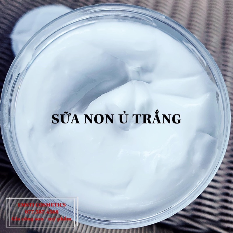 Size 1kg - SỮA NON Ủ TRẮNG FACE CAO CẤP