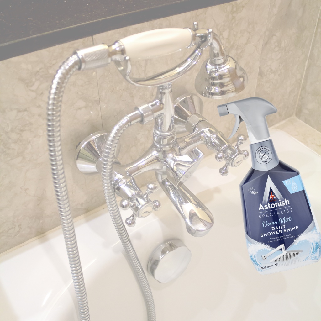 Tẩy rửa vòi sen inox nhà tắm tẩy cặn canxi thiết bị sau khi sử dụng để luôn sáng bóng Astonish C6730