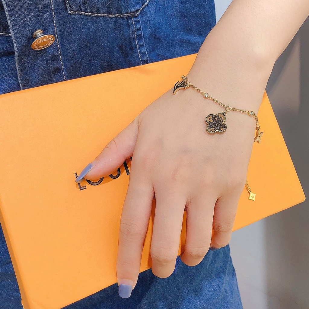 Vòng Tay Lv Bằng Thép Titan In Logo Louis Vuitton Thời Trang Cho Nữ