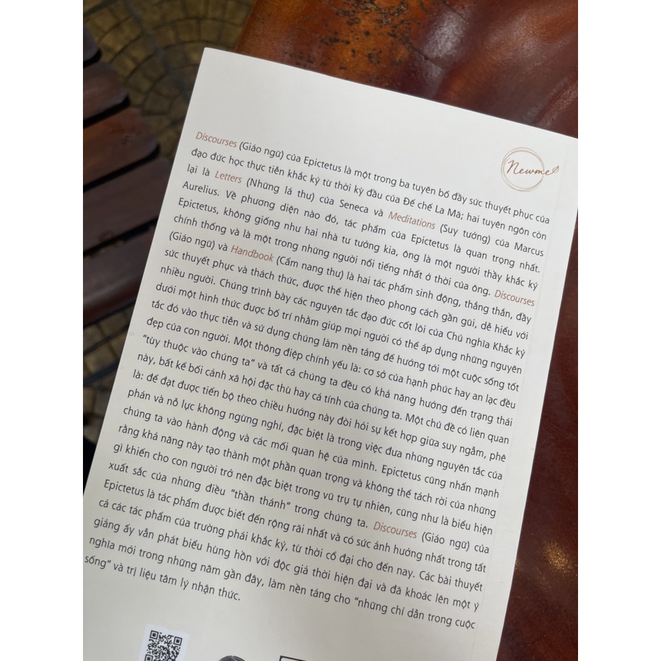 Sách - NHỮNG LỜI GIÁO HUẤN của EPICTETUS – bản dịch của Robin Hard và ghi chú của Christopher Gill - Thaihabooks