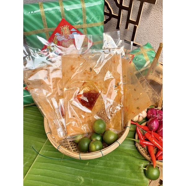 Bánh tráng dẻo tôm sốt ớt siêu cay Mạnh Hùng