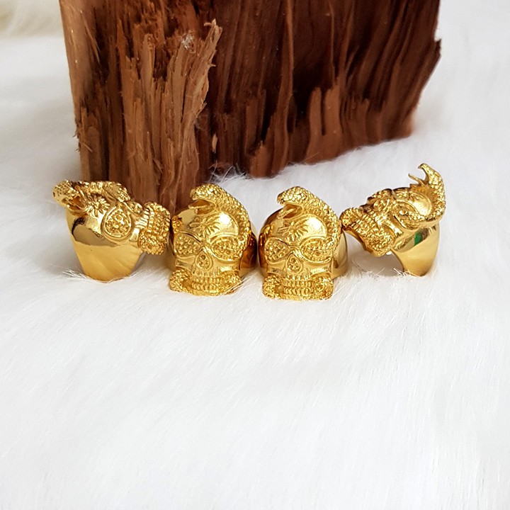 Nhẫn nam kiểu đầu lâu, đầu rắn.