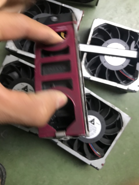 Quạt server hp Delta 12v 3.24A , vuông 12cm