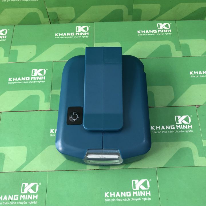 Adaptor Makita, Out Usb 5V và DC 12V, có đèn Led siêu sáng, dùng với pin Makita 14.4V - 18V