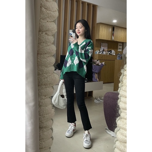 Quần đen ống loe cạp cao tôn dáng (Sẵn) | BigBuy360 - bigbuy360.vn