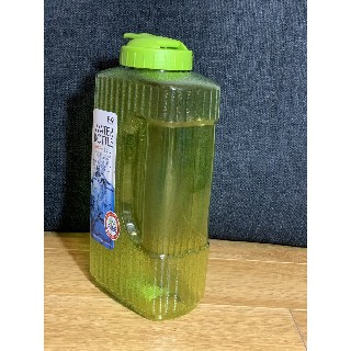 Bình đựng nước LOCK & LOCK 2,1 lít ( có màu xanh lá )