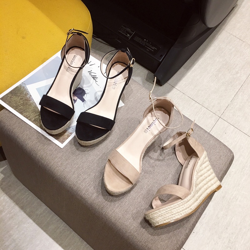 Xăng-đan đế xuồng quai ngang da lộn gót cao 10cm size 34/39 130922