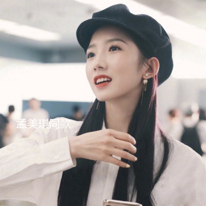 Đôi Bông Tai Dáng Dài Đính Ngọc Trai Xinh Xắn Cho Nữ