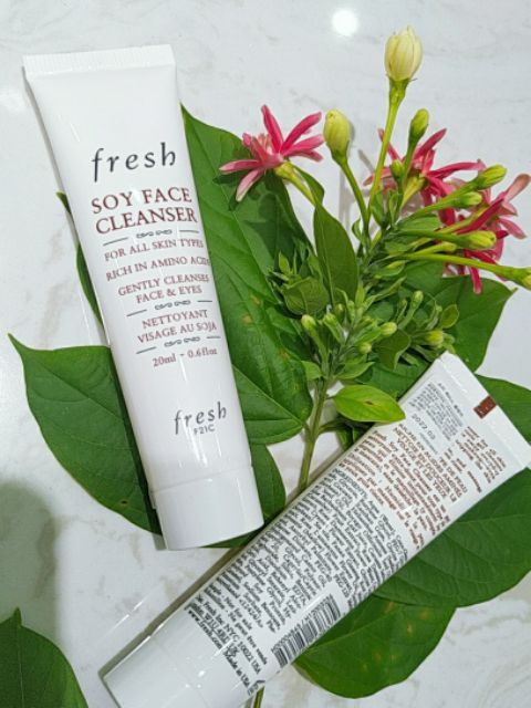 Sữa rửa mặt fresh soy face cleanser