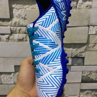 GIÀY ĐÁ BÓNG MESSI 2018( Tặng kèm tất dài thể thao)