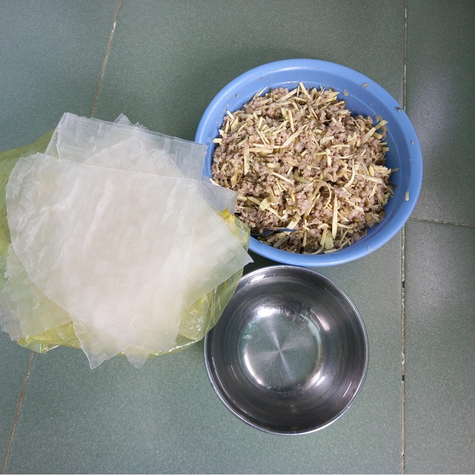 40 Cái bánh tráng vuông cuốn chả ram