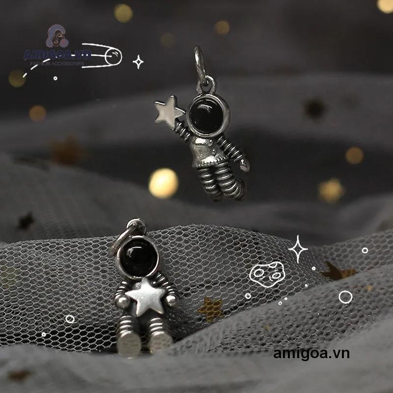 ✨✨Vòng cổ mặt hình phi hành gia độc đáo cho cả nam và nữ