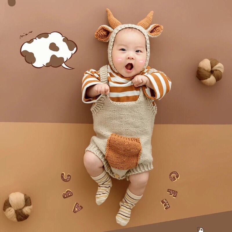 Bộ len móc hình trâu cho bé