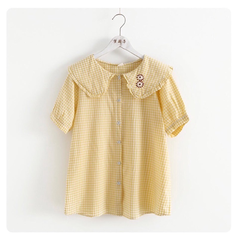 Áo sơ mi vàng thêu