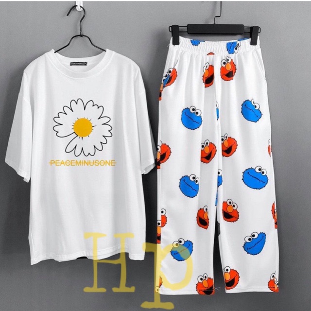 Sét áo hoa cúc trắng nhị vàng PE+ quần hình THV433