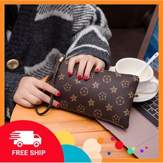 Ví cầm tay👛👛👛 Clutch LV cầm tay sang chảnh chất liệu da mềm đẹp, form đẹp, giá siêu shock