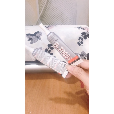 Keo chuyên dụng dán màn hình và thủ công mỹ nghệ, trang trí giày dép, đính đá lên kim loại