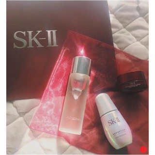 Combo hai sản phẩm Nước Thần 230ml và Serum Aura 50ml