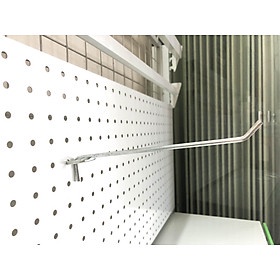 Móc treo tôn lỗ, tay cài tấm lỗ treo phụ kiện, móc cài tấm lỗ, móc treo đồ làm bằng inox
