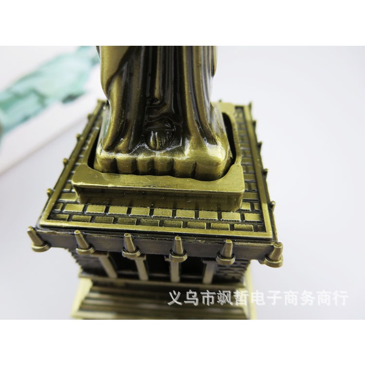 Mô Hình Tượng Nữ Thần Tự Do Usa Bằng Kim Loại Để Bàn Trang Trí