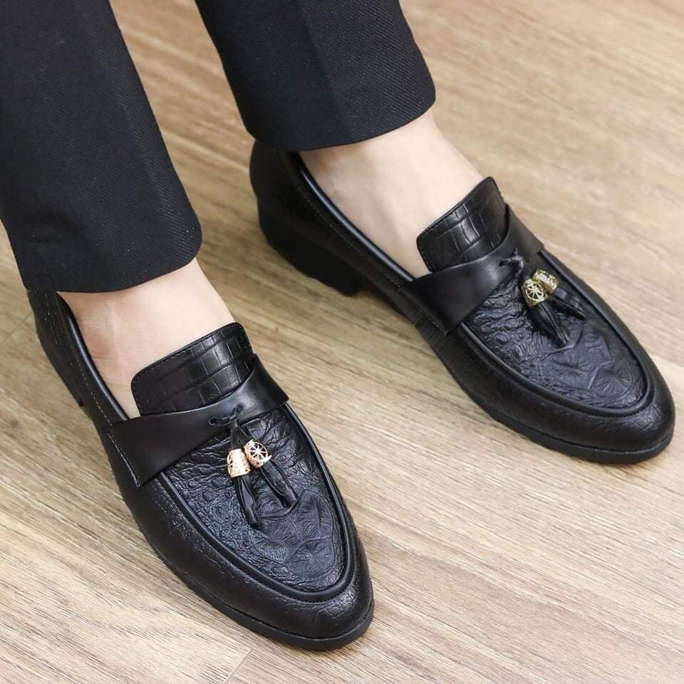 (Free ship )Giày Lười Nam Da Lì Đế Cao Su Đúc Mã L184 Chuông Đế Khâu Màu Đen( Hàng cao cấp )
