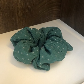 Scrunchies buộc tóc nhiều mẫu đa dạng