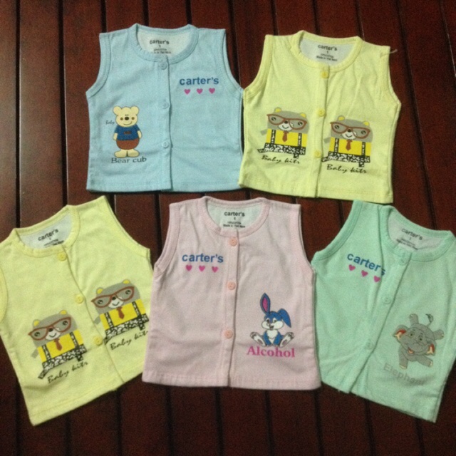 Áo gile Carter cotton 2 lớp cho bé