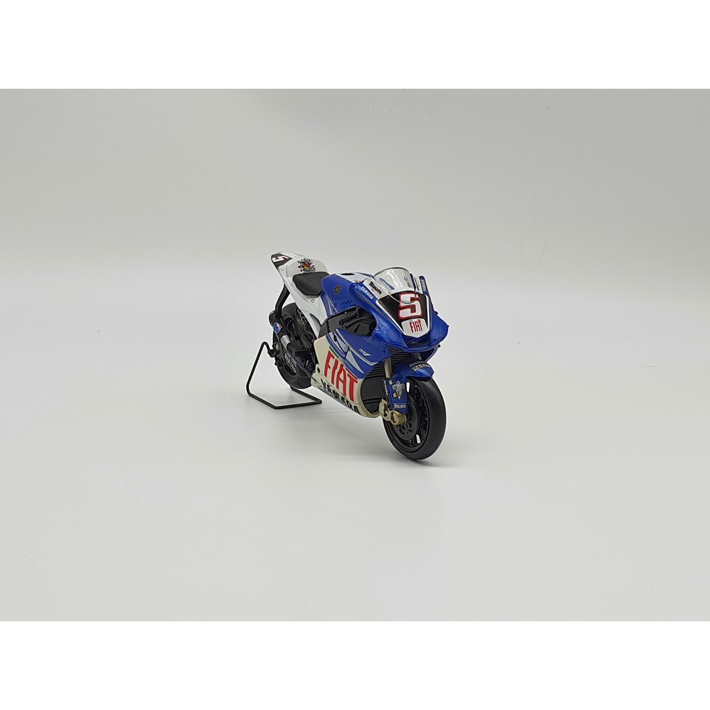 Xe Mô Hình YAMAHA M1 FIAT NO5 1:18 Newray ( Xanh Fiat )