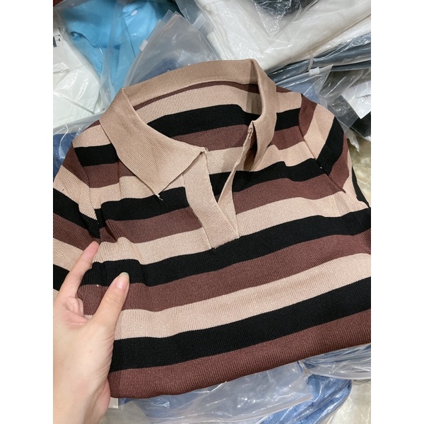 BÁN SỈ ÁO LEN KẺ NÂU CỔ ĐỨC QC CHO NỮ | BigBuy360 - bigbuy360.vn