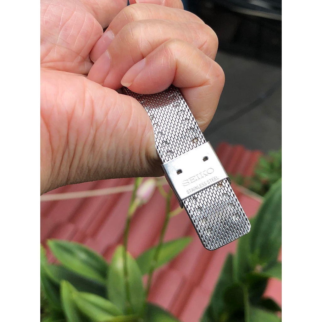 Đồng hồ nam hiệu Seiko, dây lụa, hàng đã qua sử dụng