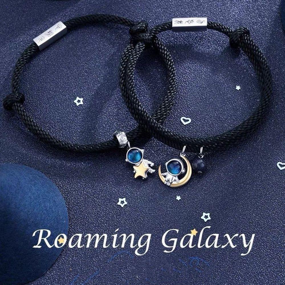 Vòng Tay Hình Phi Hành Gia Thời Trang Cho Cặp Đôi