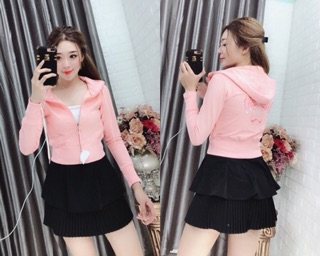 Khoác lửng ôm eo thêu 