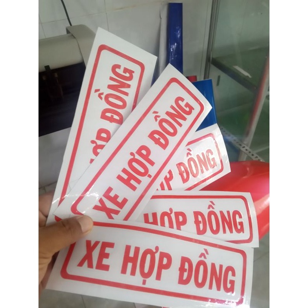 Chữ xe hợp đồng chất liệu decal dùng dán xe ô tô