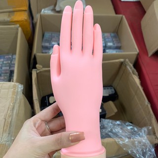 Bàn tay silicon tập làm nail ( loại ngắn )
